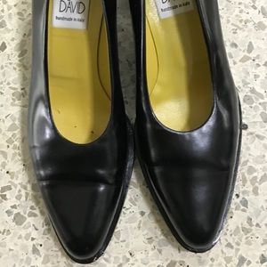 Vintage 1990s Joan & David Women’s Black Leather Pump